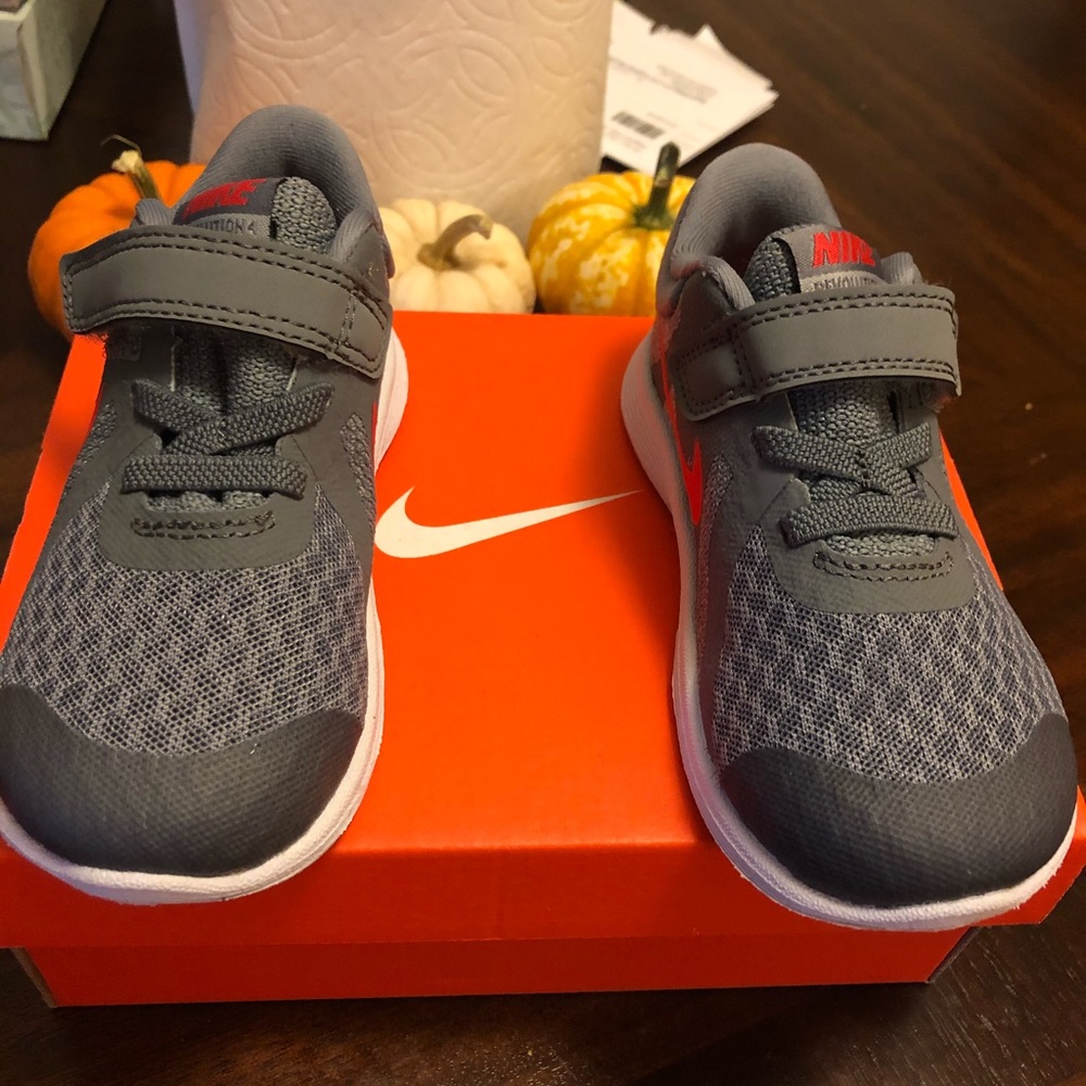 Toddler Nike shoes